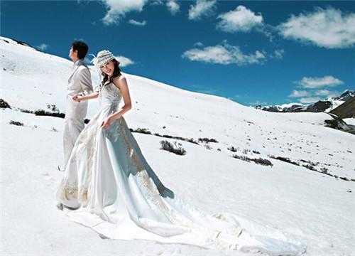  冬天外景拍婚纱怎么办「冬天拍婚纱照需要注意什么」