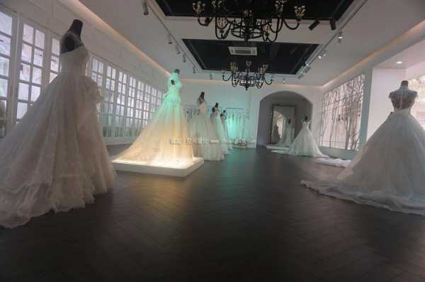 新加坡婚纱店图片大全（找新加坡最大的婚介公司）